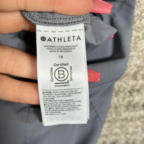 Athleta Trekkie North Mid Rise Shorts Gray Plus Size Outdoor Hiking Summer - Picture 5 of 6